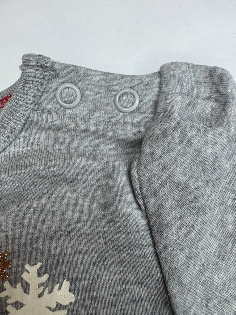 Baby B’gosh by OshKosh Girls Long Sleeve Snowflake Heart Bodysuit 24 Month